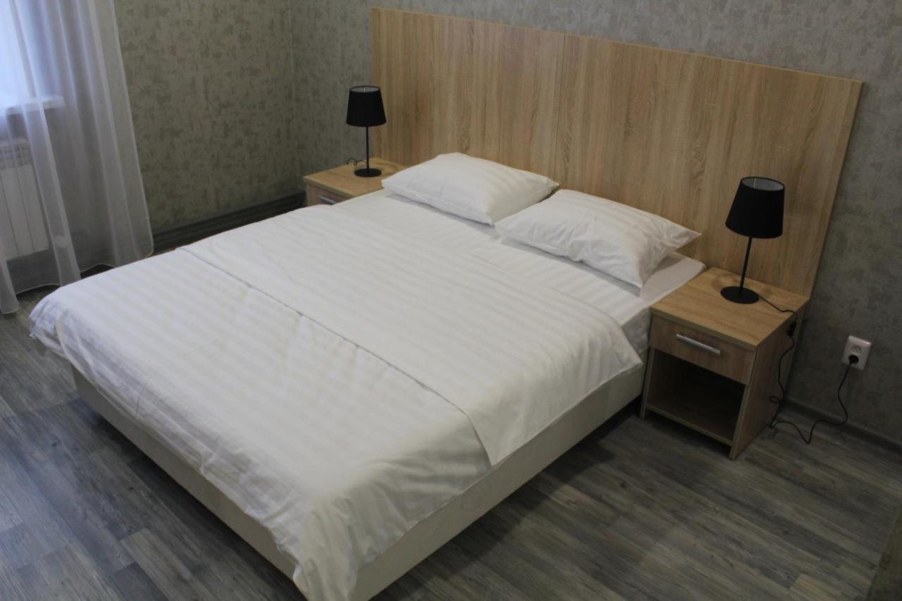 Hotel Inju Hills Астана Екстер'єр фото